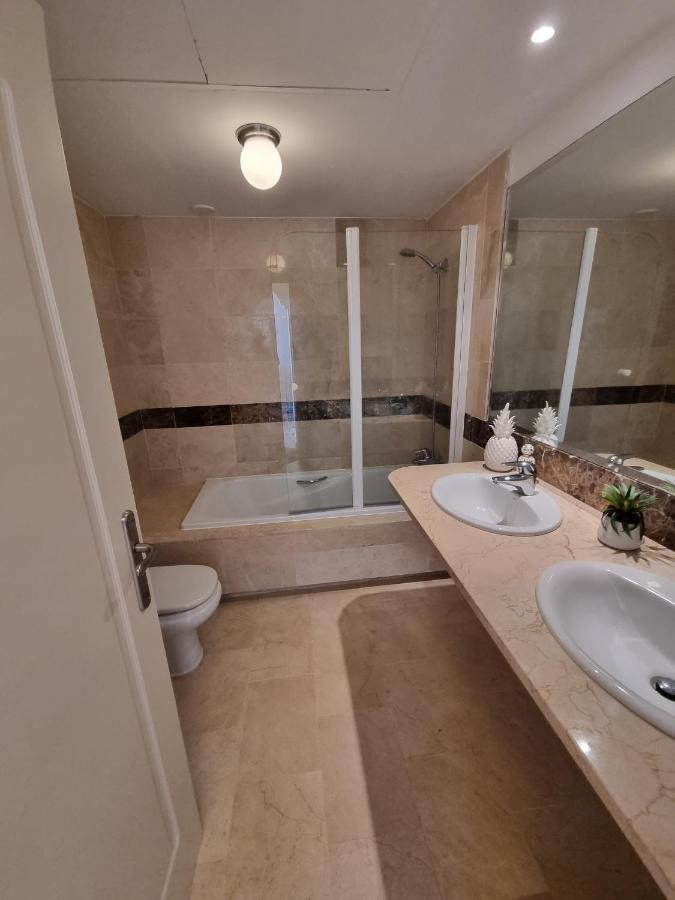 Elegant Apartment With Fantastic Views At The Top Of Calahonda Sitio de Calahonda Exterior photo